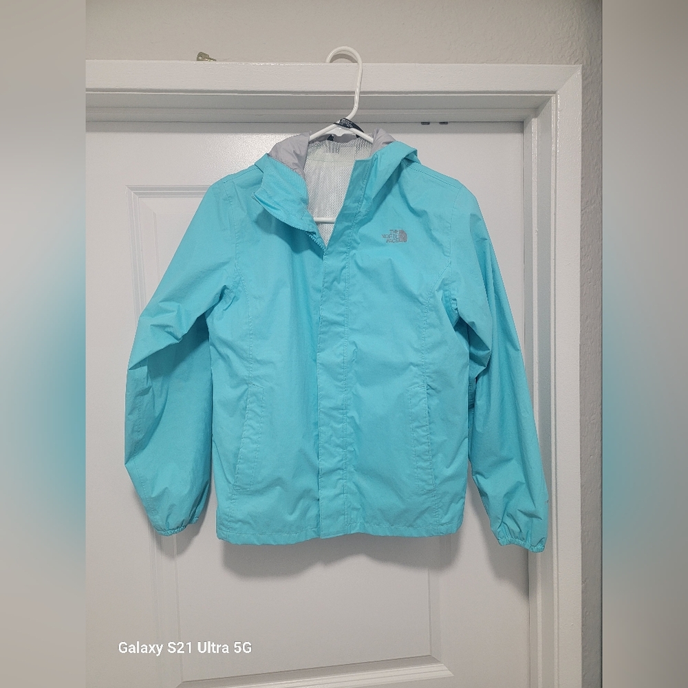 *SOLD. North face size L 14/16 rain jacket